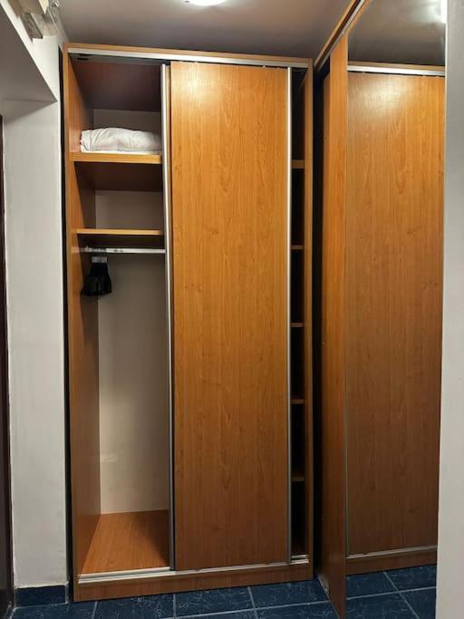 Appartamento Studio Cozy Piata Victoriei Bucarest Esterno foto